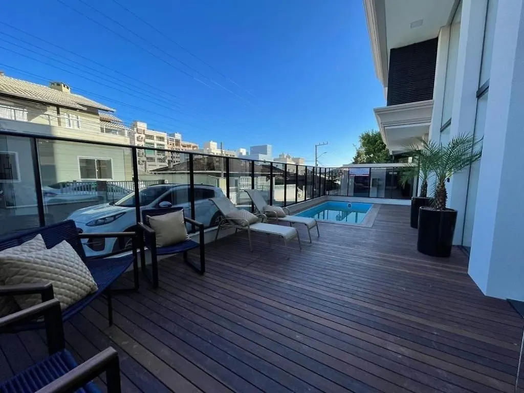 Apto Novo, Com Piscina, 250M Da Praia Bombinhas